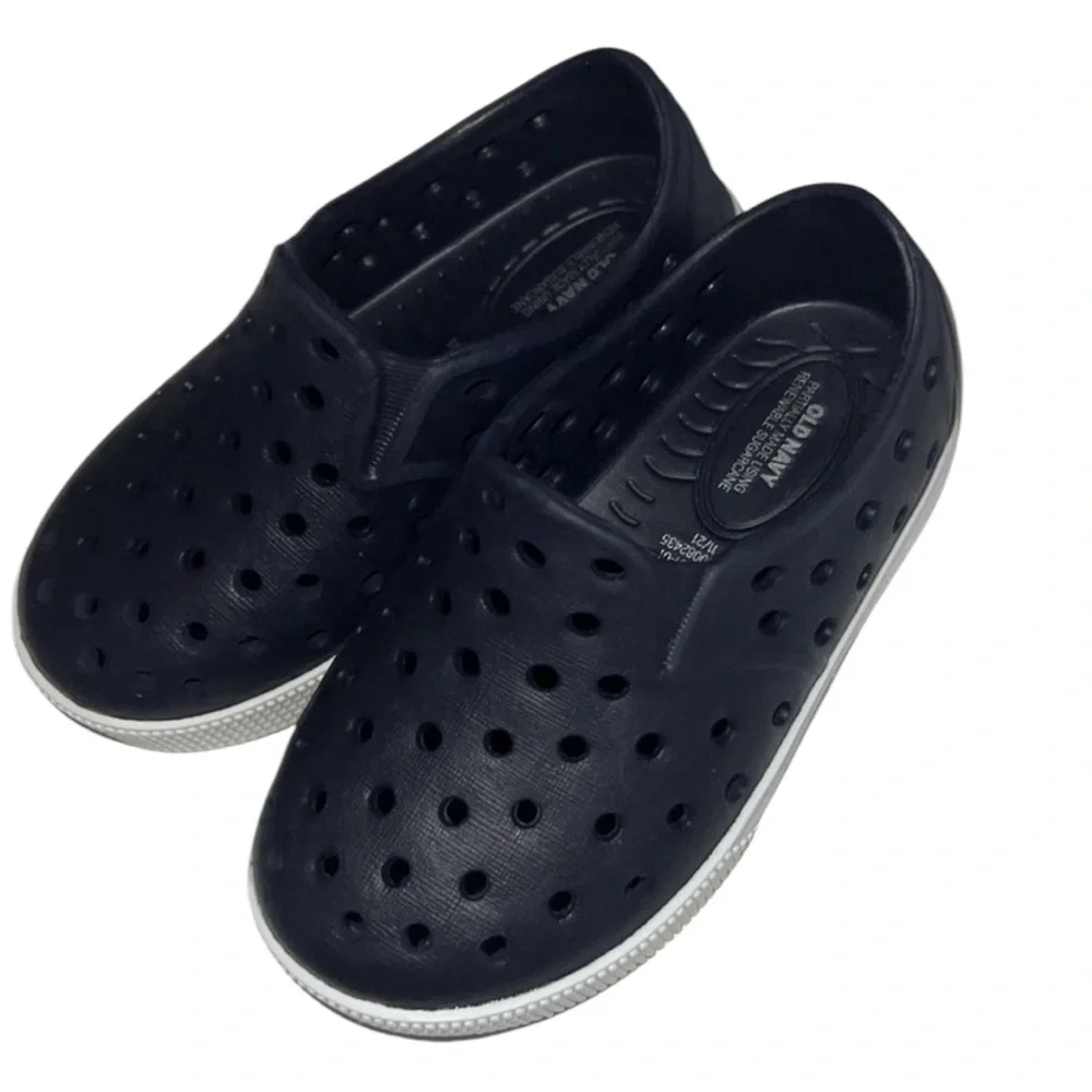 Old Navy Kids Shoes in Black and White